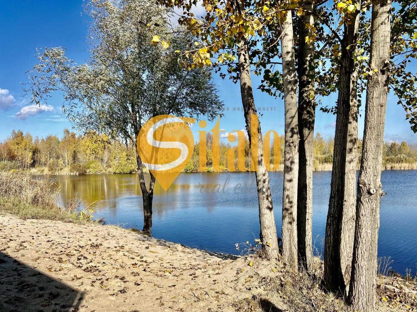 Кутова ділянка біля озера Святище 50 метрів Закрита територія Осокорки