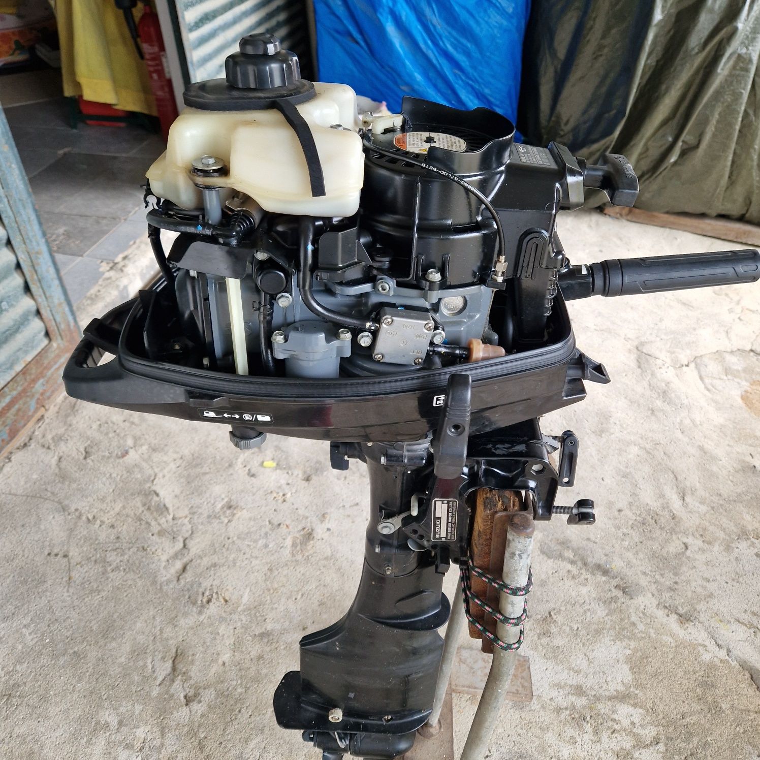Motor fora de borda