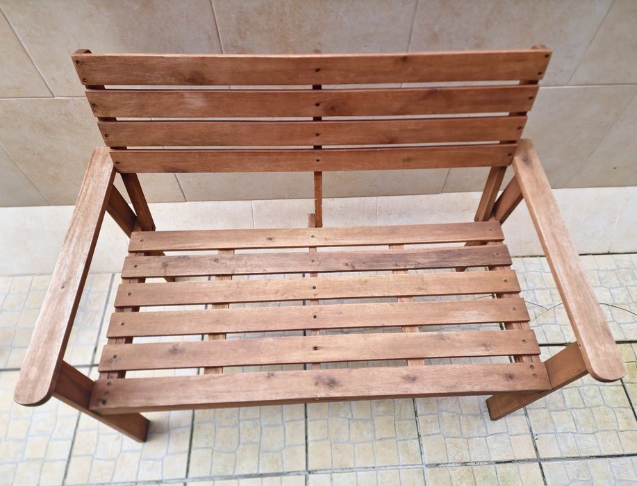 Banco Jardim Acácia