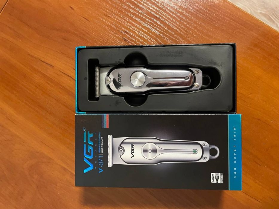 Тример VGR V-071 Black