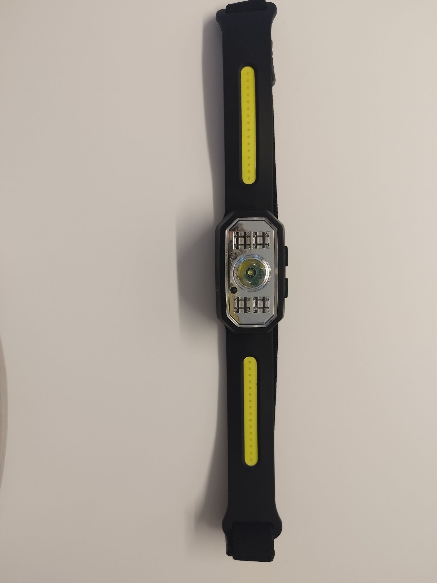Lanterna de cabeça com sensor