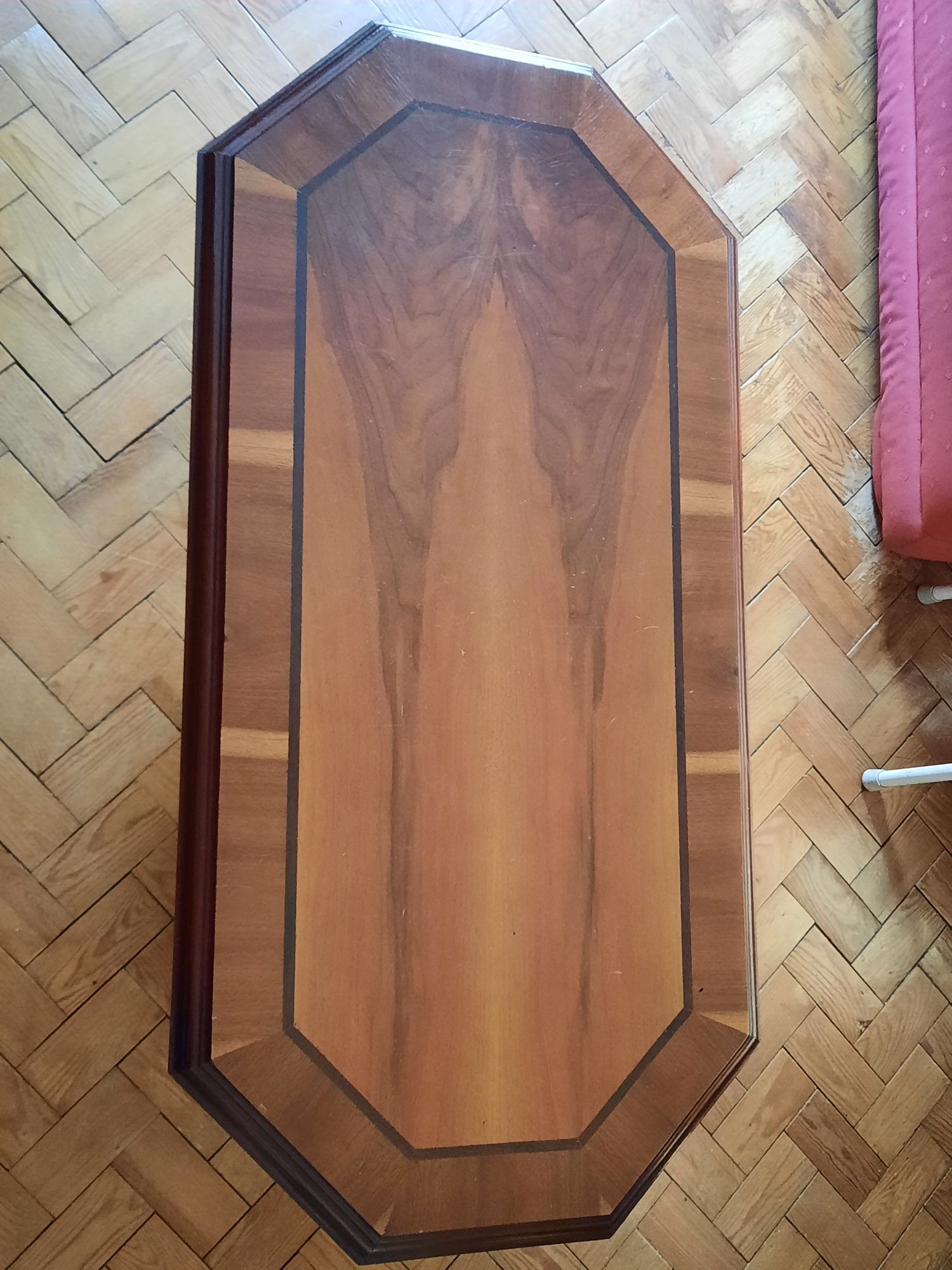 Mesa de apoio para sala ou entrada