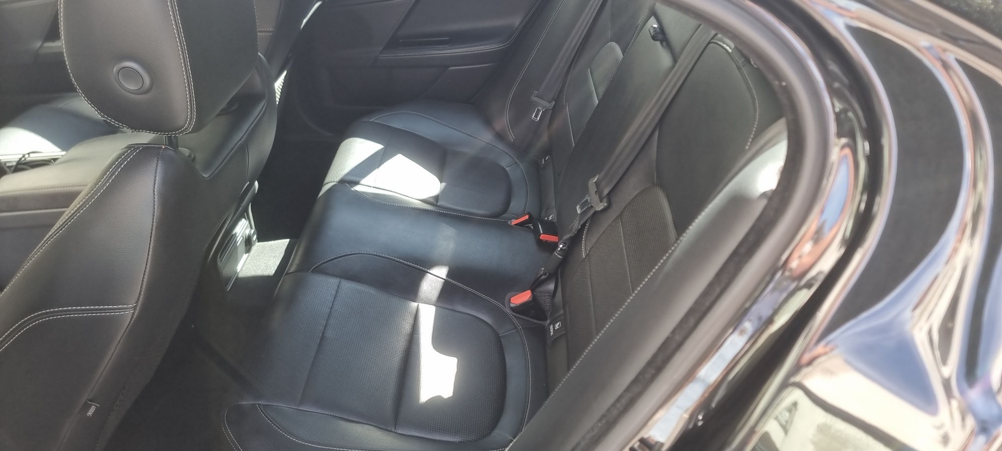 Jaguar xe r sport 3.0 V6 340CV