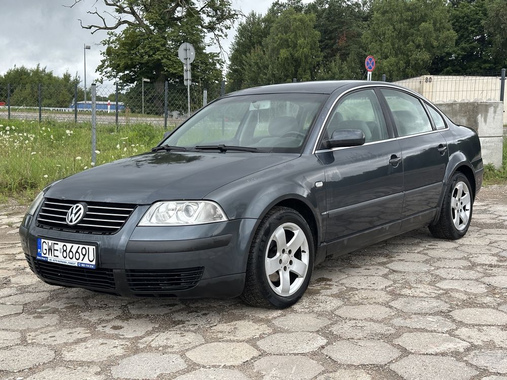 Volkswagen Passat B5 LIFT 2002r. 130km Automat, sedan, dobry stan!