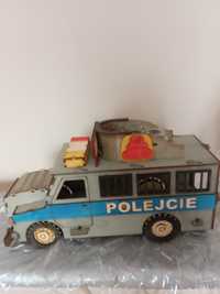 Wóz policyjny z kieliszkami na prezent