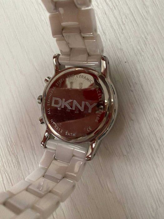 Часи ny83-13
DKNY