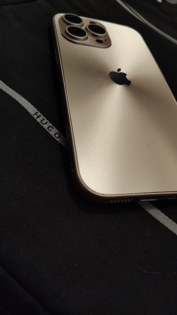 Etui rosegold Apple iPhone 14 pro max szklane plecki, ochrona aparatu