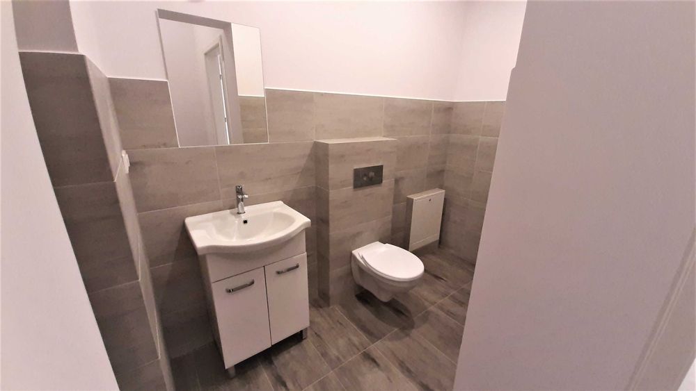 Lokal usługowy 61m i parking 4 miejsca na biuro, sklep, siedzibę firmy