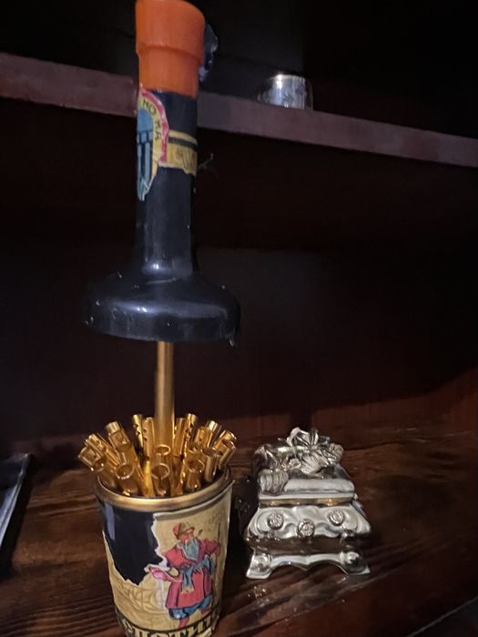 Продам хрусталь,кофейные и чайные сервизы