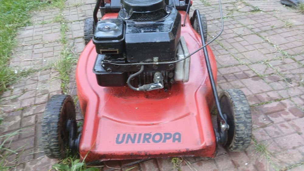 Kosiarka do trawy z napędem