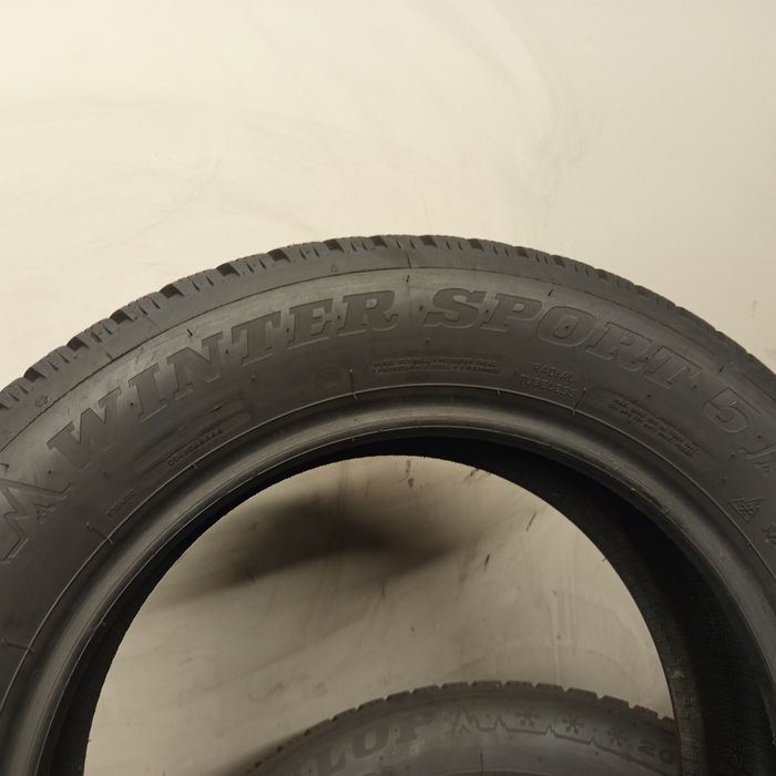 205/60R16 Dunlop WinterSport 5