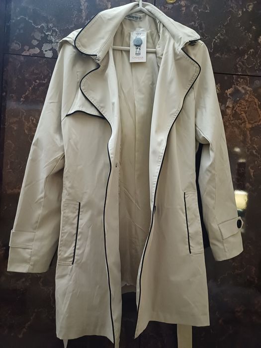 Gabardina beje tamanho 46