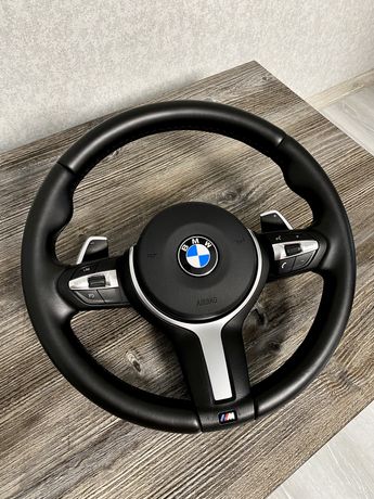 Руль BMW M f30 F15  лепестки