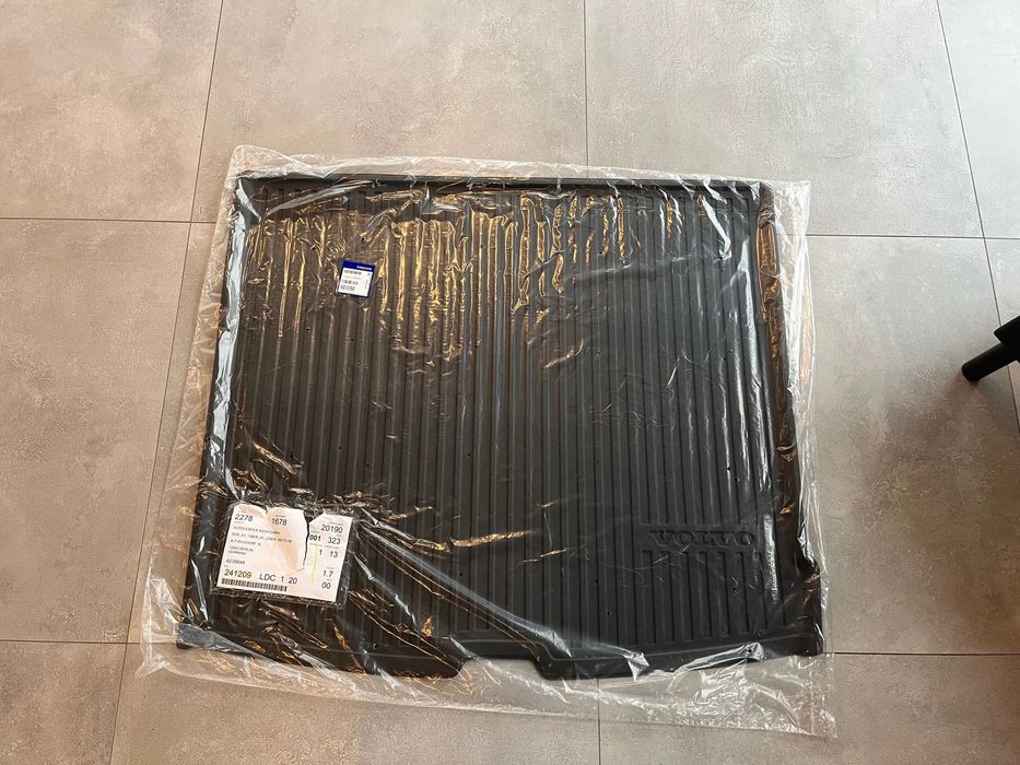 Mata do bagażnika (oryg.) Volvo XC60 II