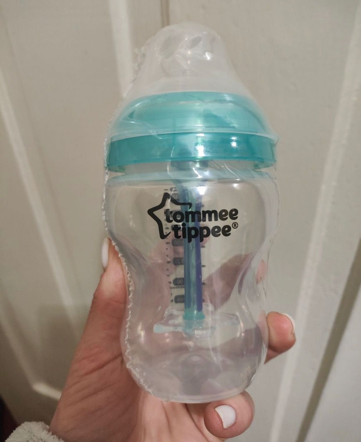 Новая бутылка Tommee Tippee