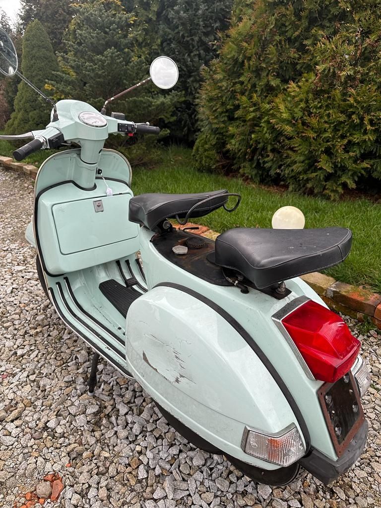 Piaggio vespa piekna