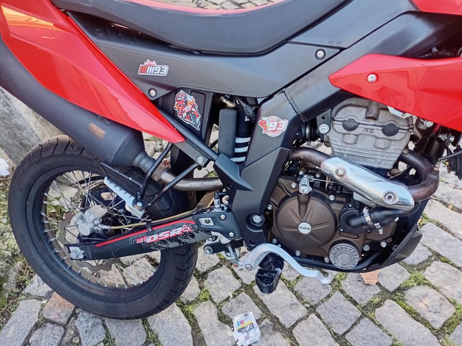 UM DSR 125 com 17mil kilometros