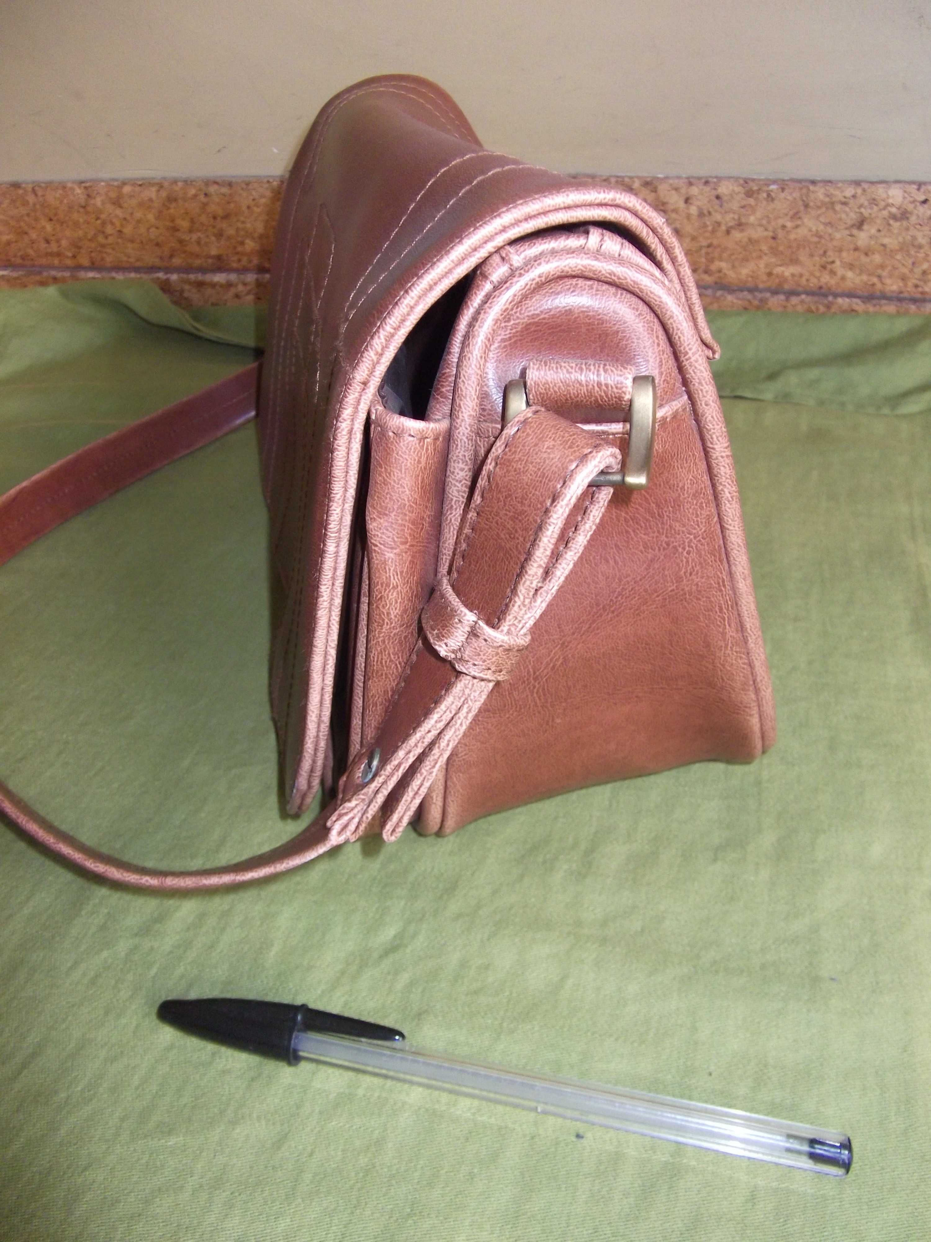 Mala castanha / Brown bag - Bershka