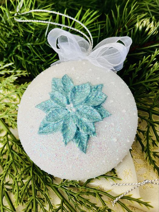 bombka z Aniołkiem ręcznie wykonans