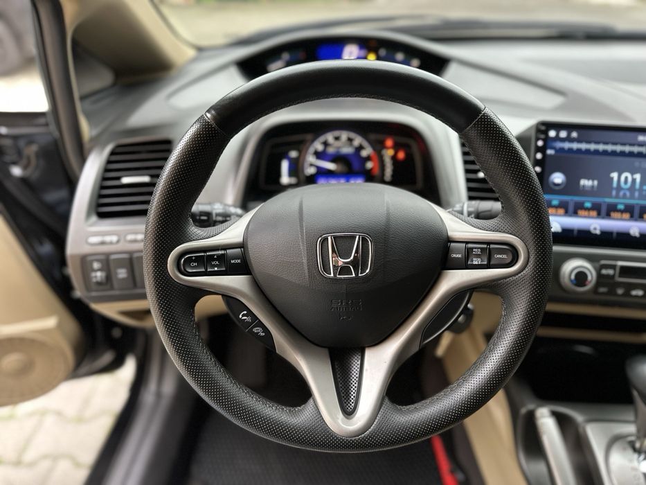 Honda Civic 1.3 гибрид