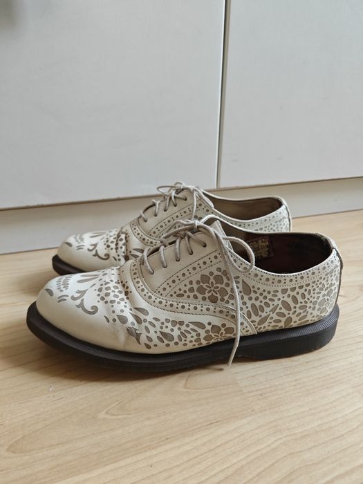 Martensy w czachy , skórzane , rozmiar 39