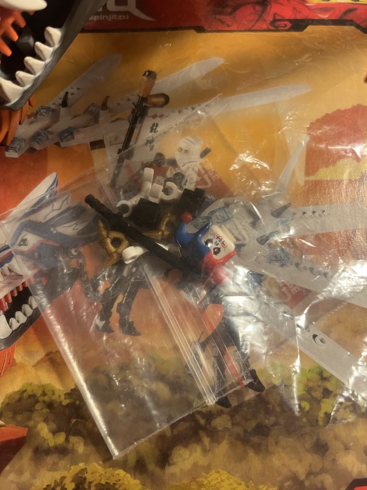 Lego ninjago smok 2260