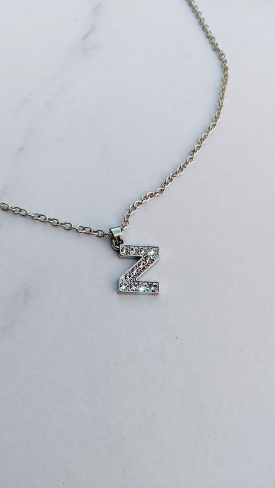 Srebrny naszyjnik z wisiorkiem Z z diamencikami inicjał drip y2k drill