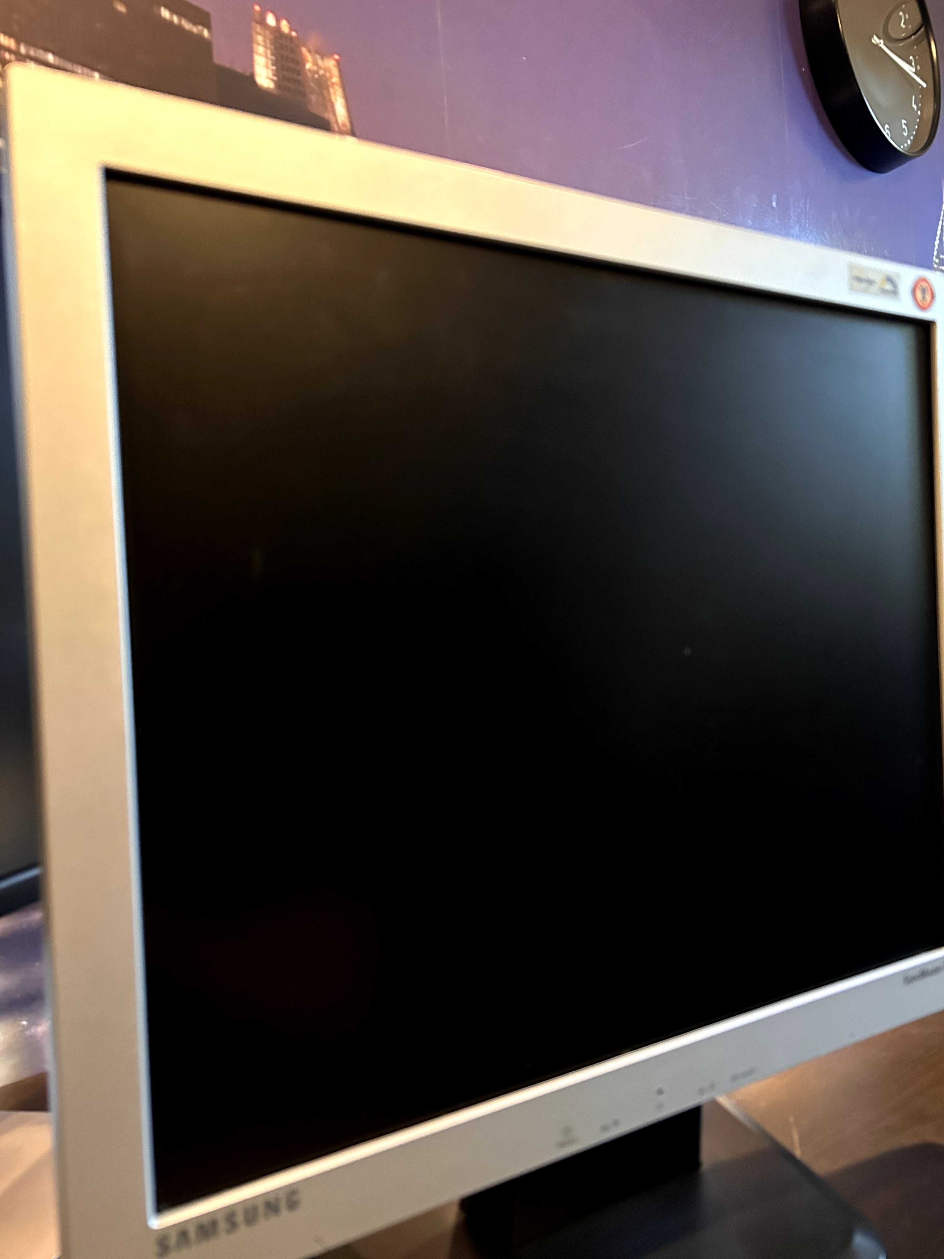 Monitor - Samsung SyncMaster 913v