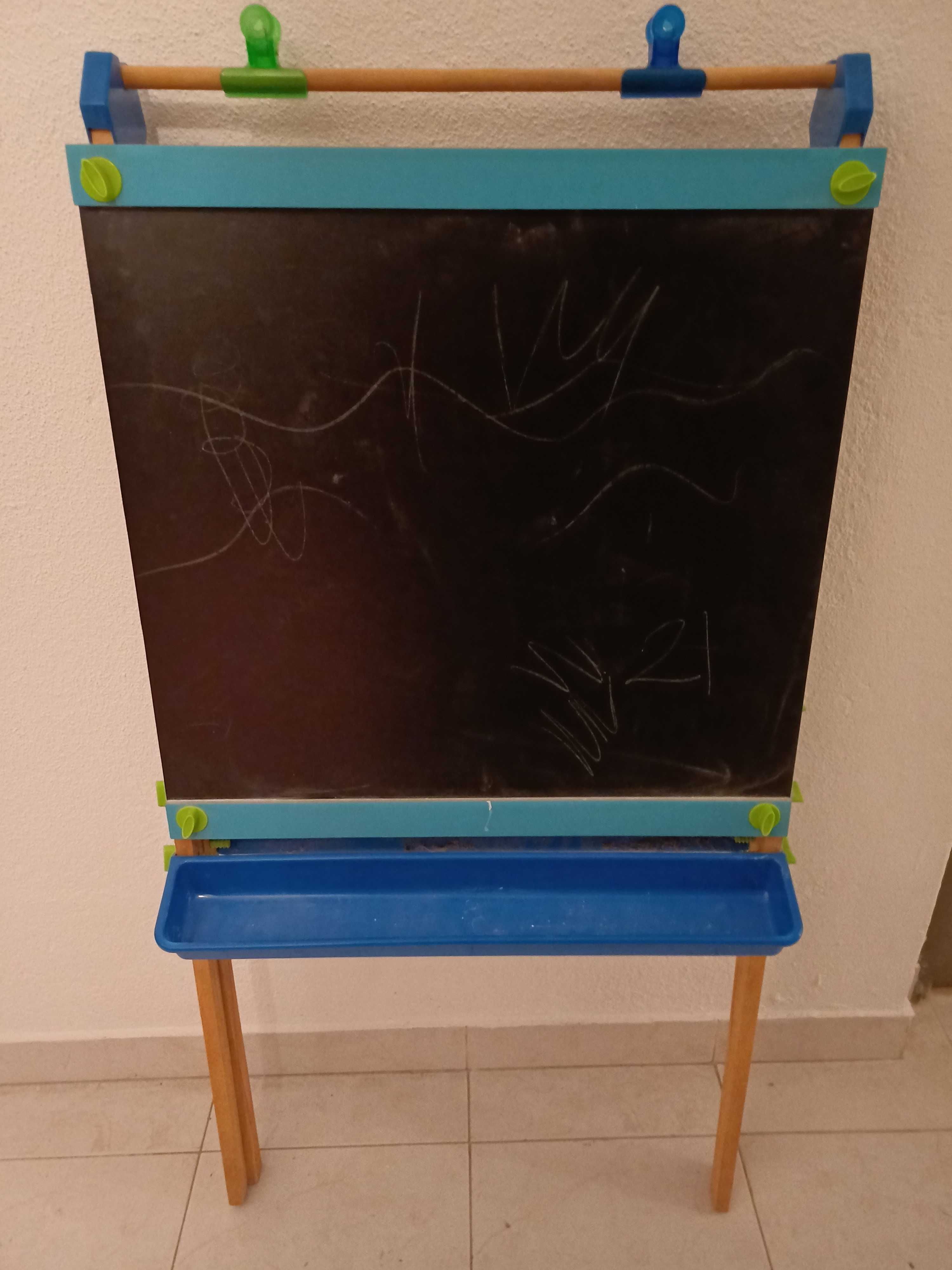 Vendo Quadro Duplo para Criança - Em Bom estado Geral