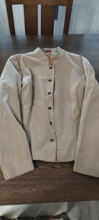 Kurtka beżowa przejściowa