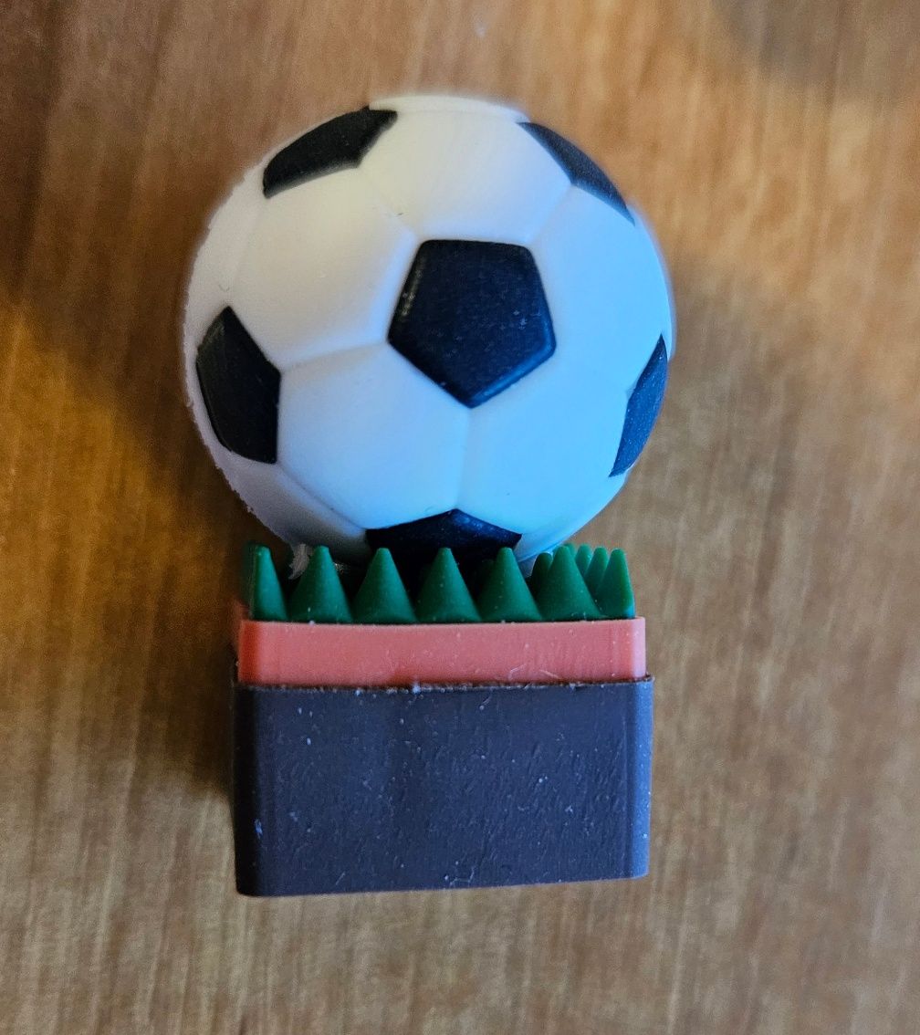 Pendrive   piłka