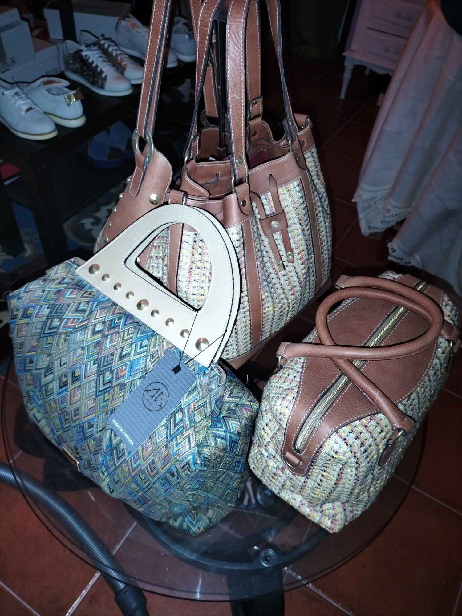 Mochilas e outras