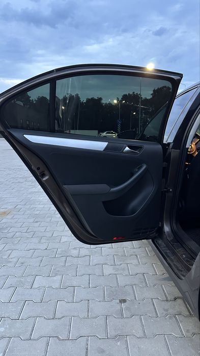 Volkswagen Jetta MK6