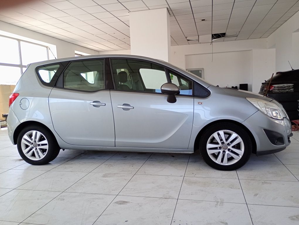Opel Meriva 1.7CDTI. 2011r. 6-biegów super stan, opcja Bdb.