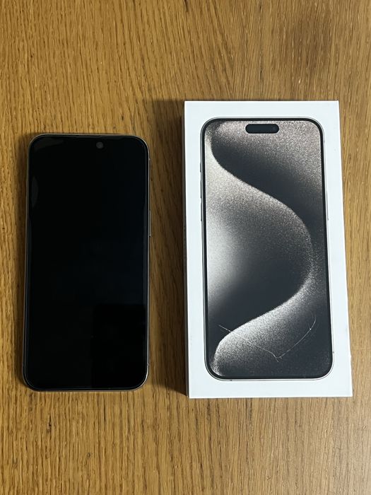 iPhone 15 Pro Max 256 + Capas