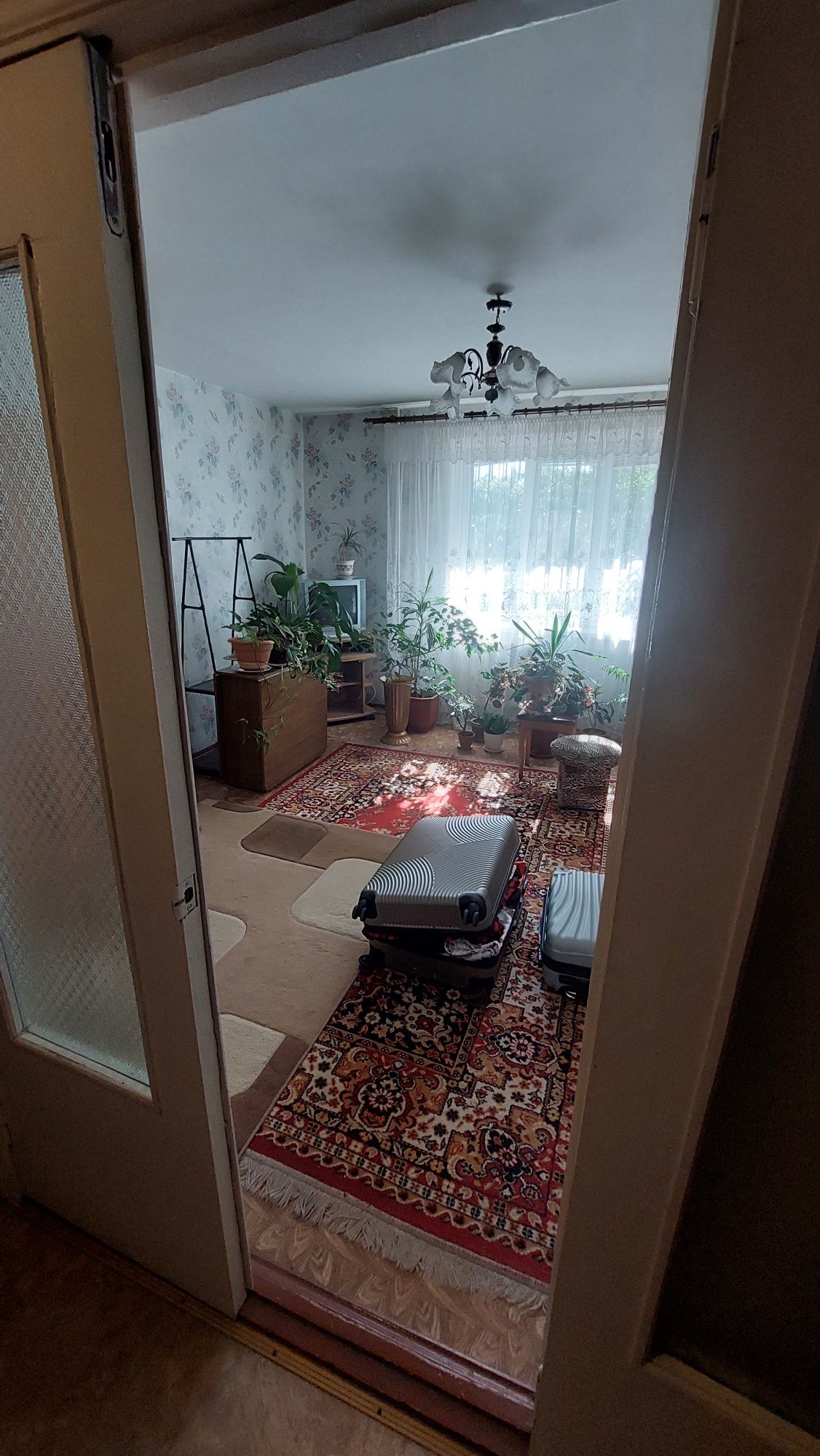 Продам 3к квартиру  улХимиков14 кирпичный дом
