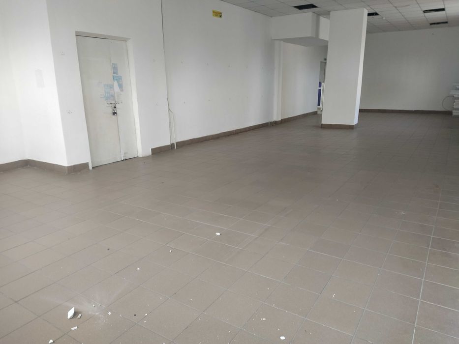 Здається в оренду комерційне приміщення  м Радехів