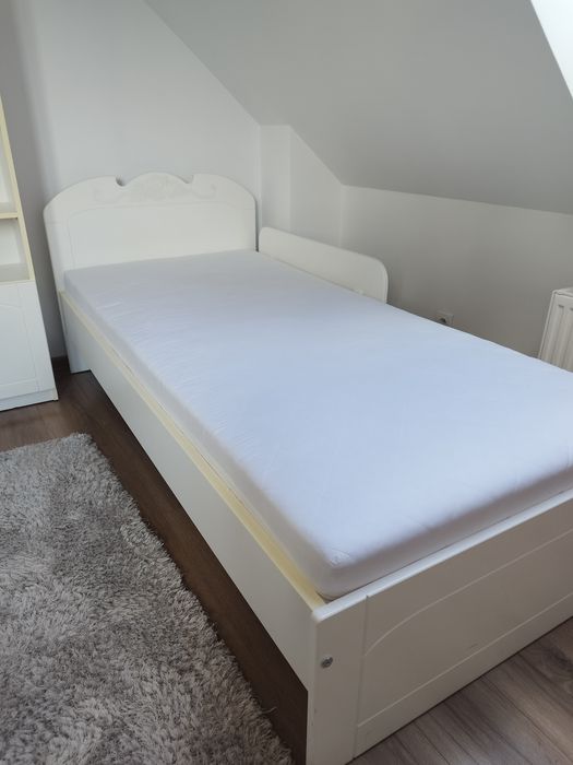 Zestaw mebli Bianco Fiori firmy Meblik