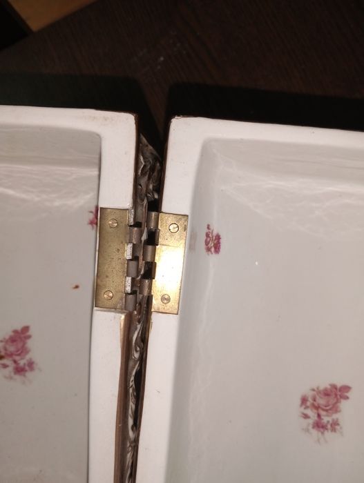 Antiguidades - caixa de loiça italiana