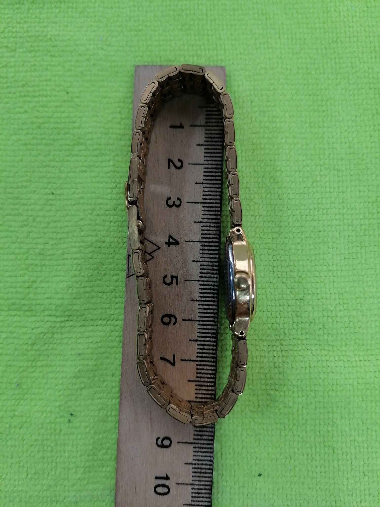 Часы женские Pulsar Quartz "Japan"