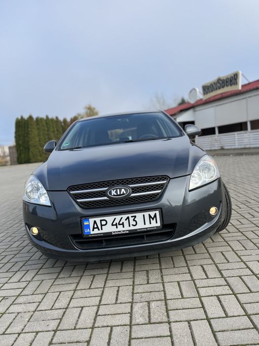 KIA Ceed 1.6 МКПП