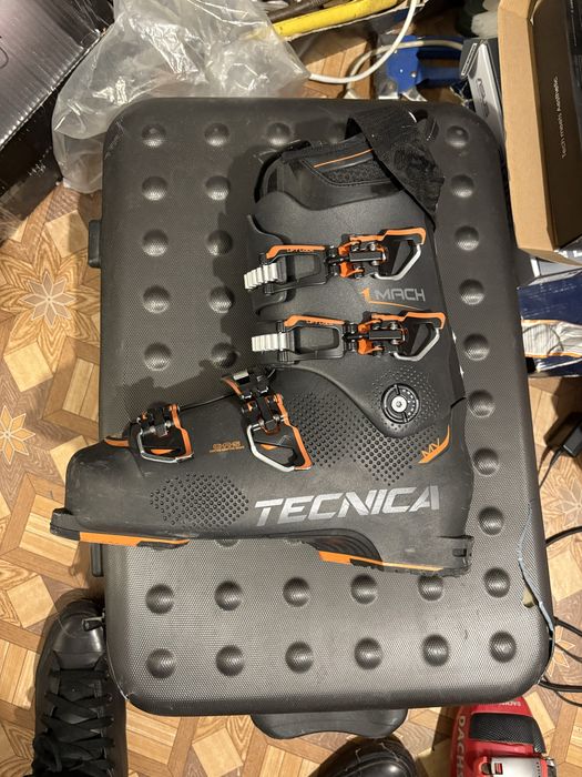 Лижні черевики Tecnica Mach1