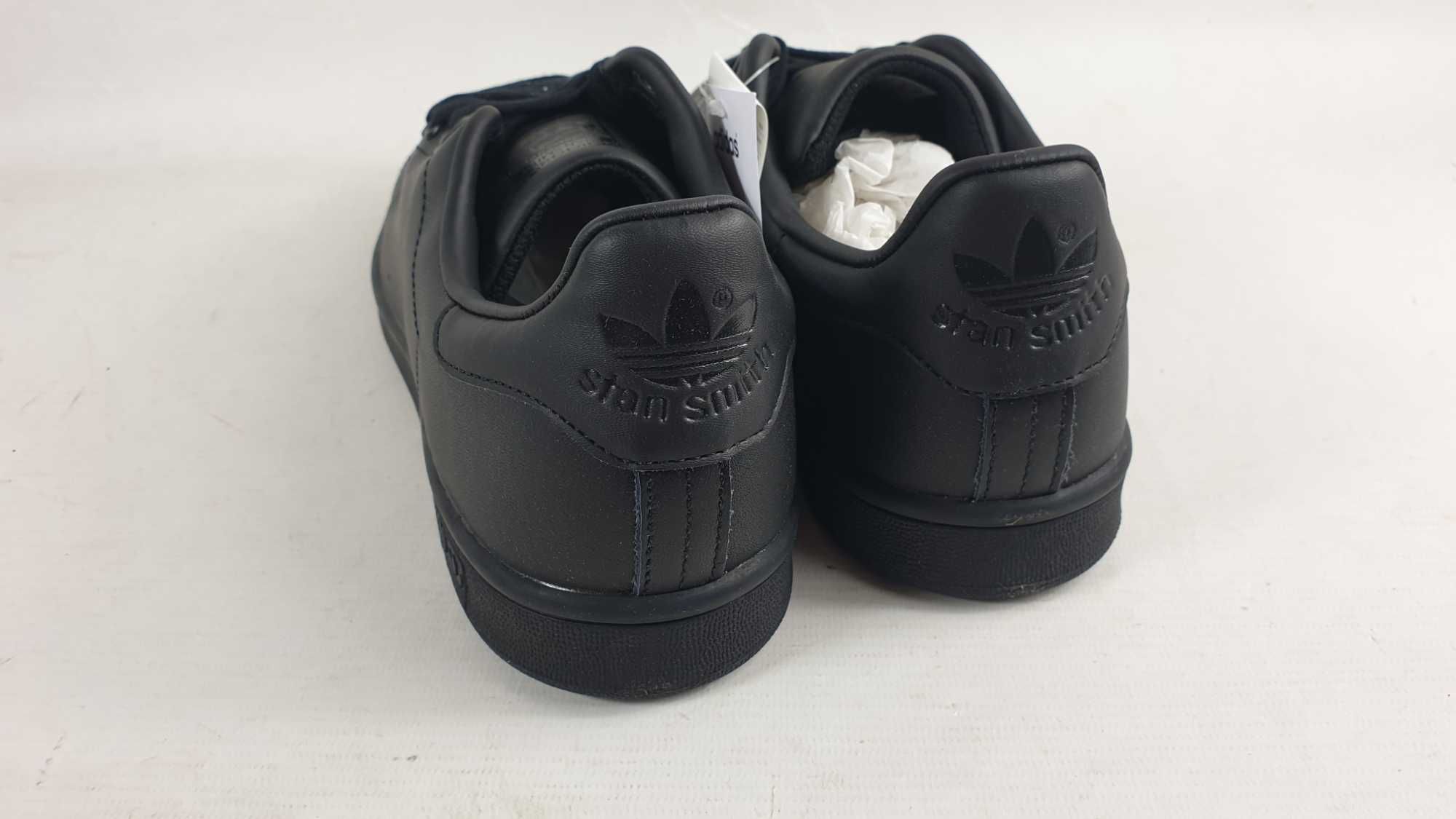 skórzane  nowe  czarne   ORIGINALS STAN SMITH M20327 rozmiar 44