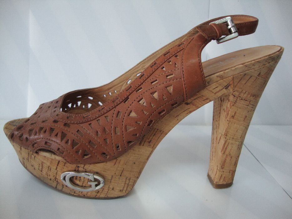 Sandálias Novas Guess ! Originais