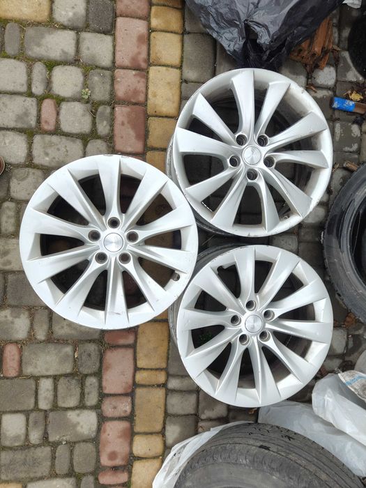 Продам диски Tesla s x