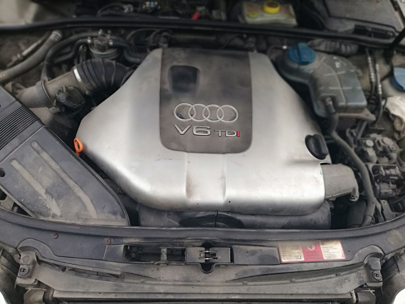 Silnik słupek Audi a4b6 2.5tdi v6 180km nowe walki wym. w ASO doku stn