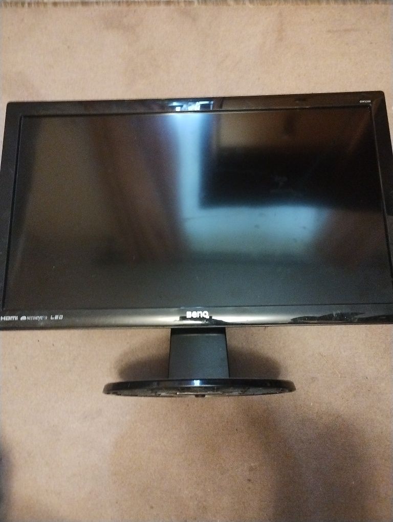 Monitor Benq gl2250 (1920x1080)