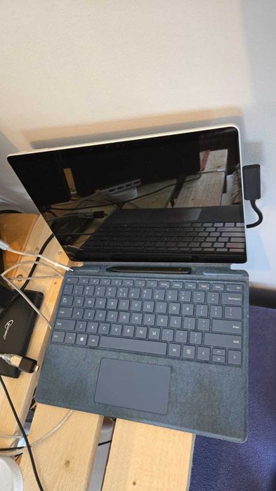 Surface 9 Pro LTE 5G Windows 11 Pro Microsoft