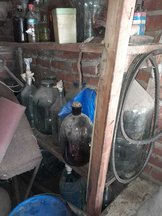 Продам стеклянные бутыли