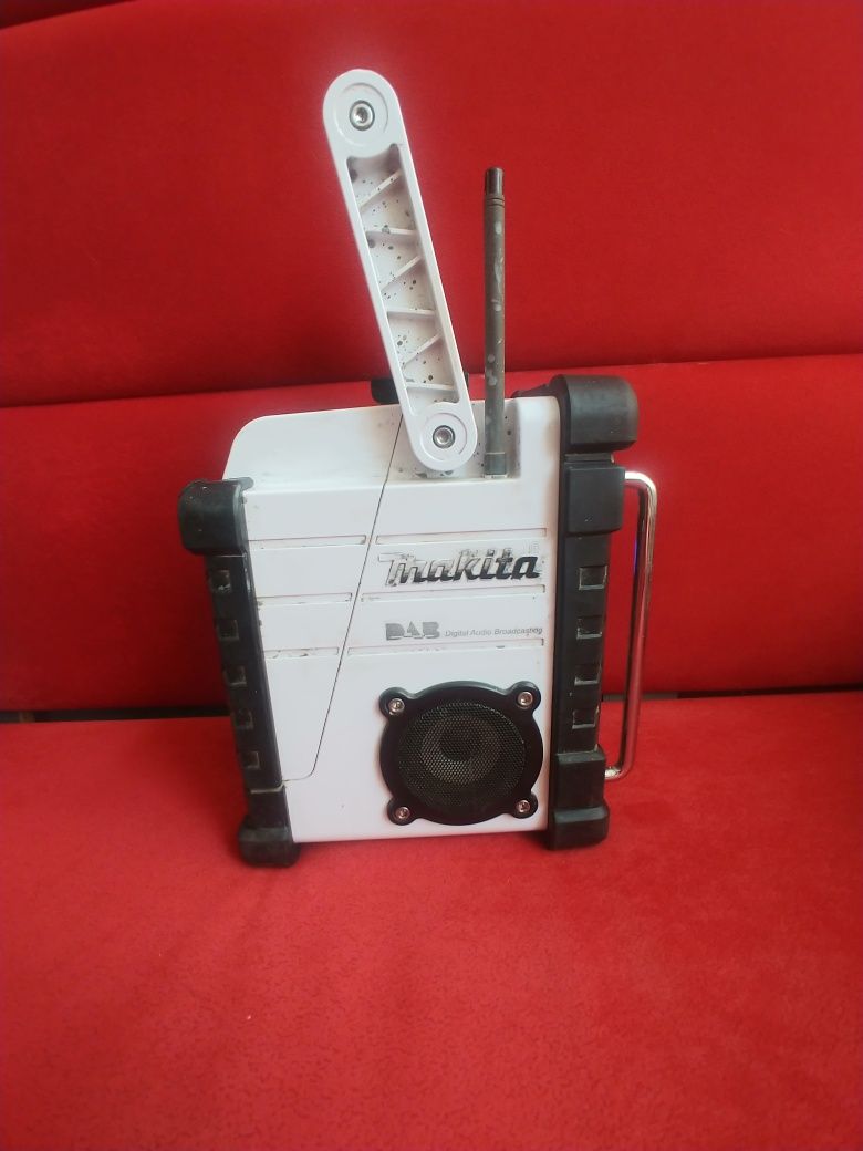 Radio budowlane makita dmr109
